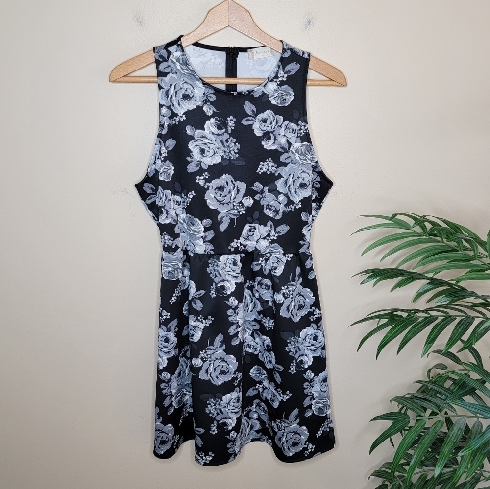 Altar'd State | Black & Gray Rose Floral A-line Dress Size Medium